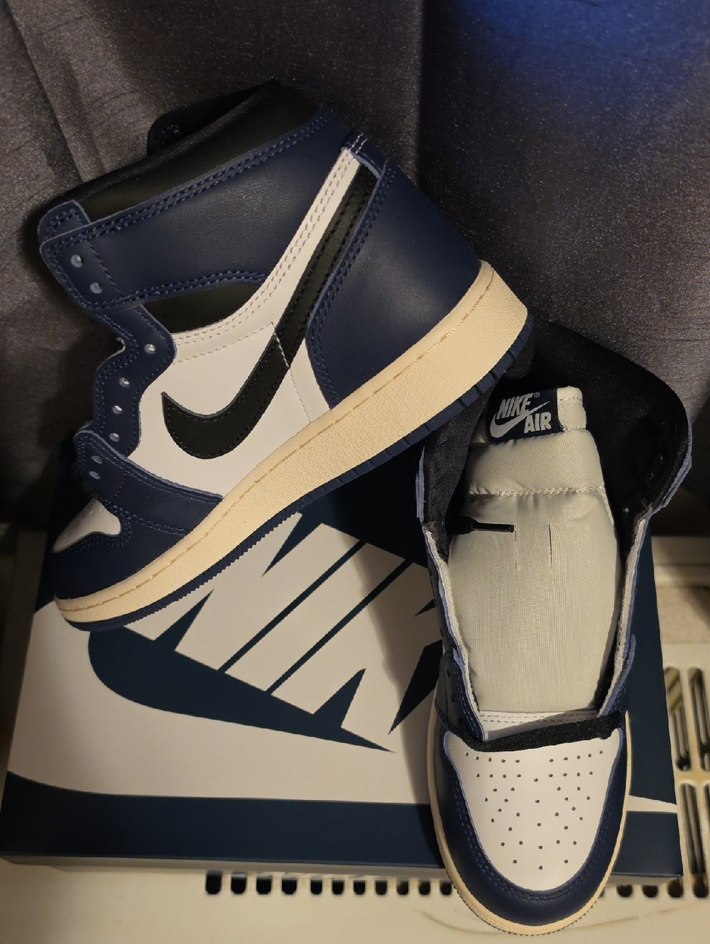 Brand New Air Jordan Retro 1 MidnIght Navy/White/ Black Size 5Y.